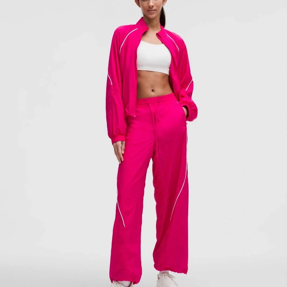 Lululemon License to Train Mid-Rise Lightweight Jogger size 10 like new